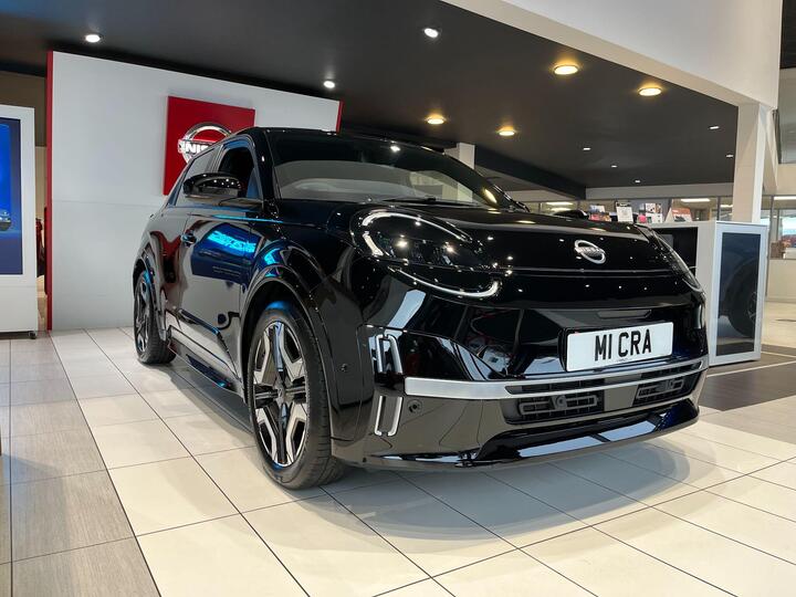 Nissan Micra Standard Range 40kWh Advance Auto 5dr