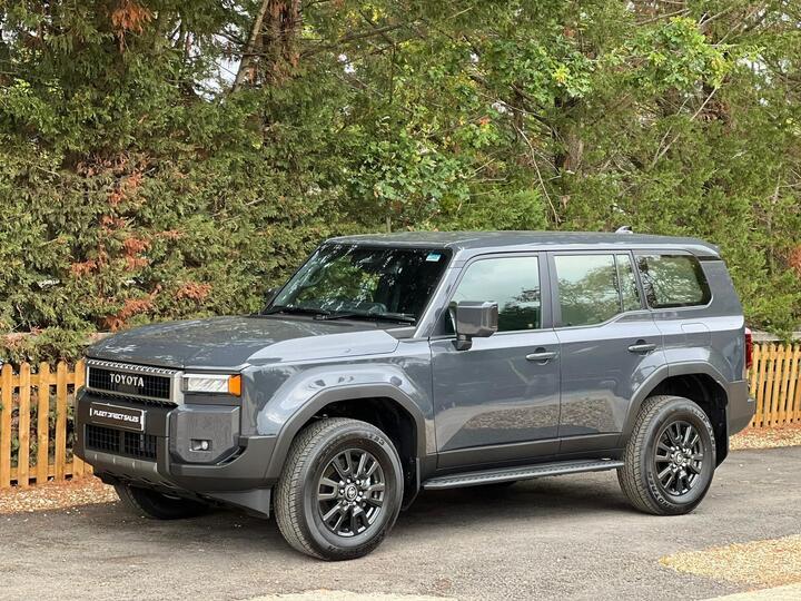 Toyota Land Cruiser 2.8D Invincible Auto 4WD Euro 6 (s/s) 5dr (LWB)