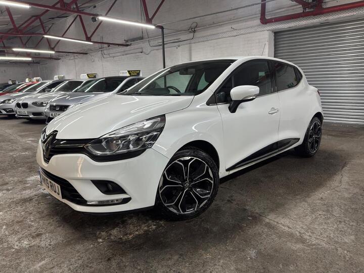 Renault Clio 0.9 TCe Iconic Euro 6 (s/s) 5dr