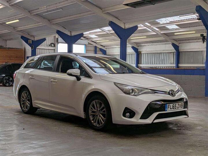 Toyota Avensis 2.0 D-4D Business Edition Touring Sports Euro 6 (s/s) 5dr