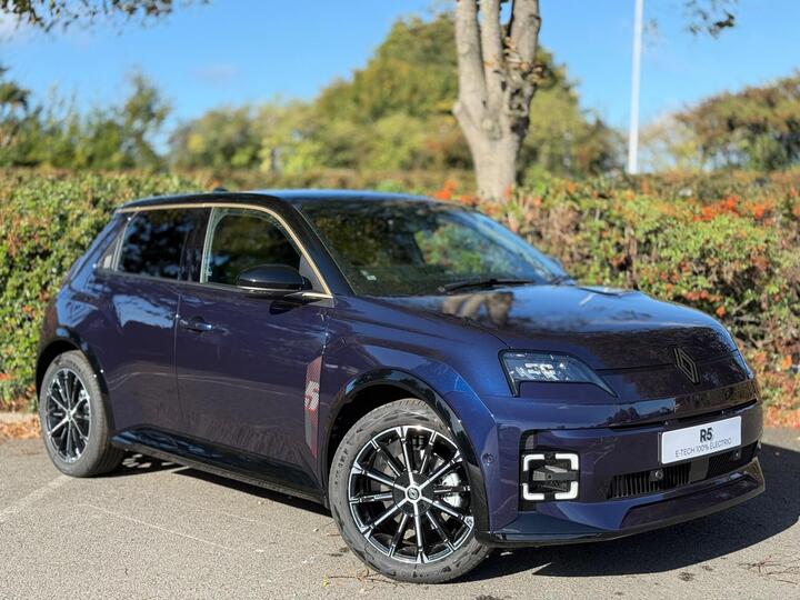 Renault Renault 5 Urban Range 40kWh Iconic Five Auto 5dr