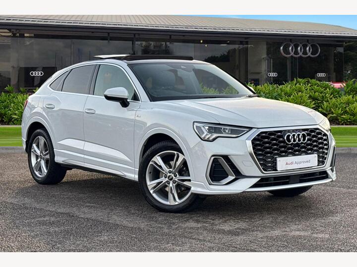 Audi Q3 Sportback 1.5 TFSI CoD 35 S Line Sportback S Tronic Euro 6 (s/s) 5dr