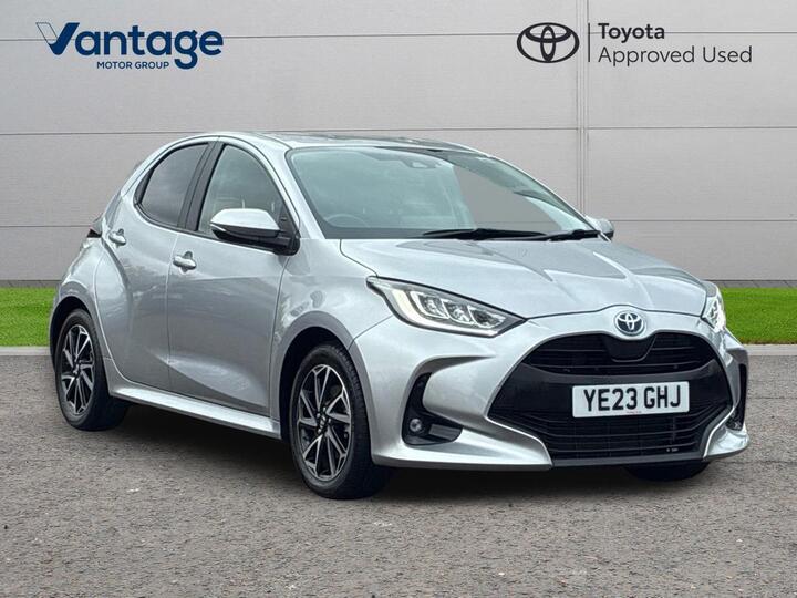 Toyota Yaris 1.5 VVT-h Design E-CVT Euro 6 (s/s) 5dr