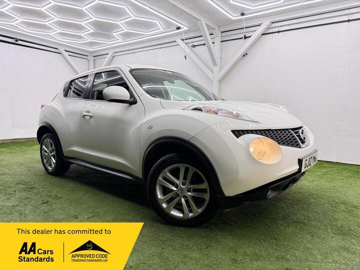 Nissan Juke 1.6 Acenta Premium CVT Euro 5 5dr