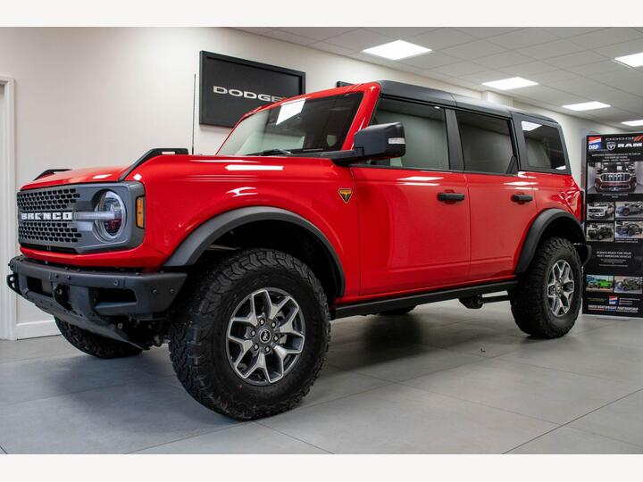 Ford Bronco Badlands 4-Door 4x4 2.7L V6