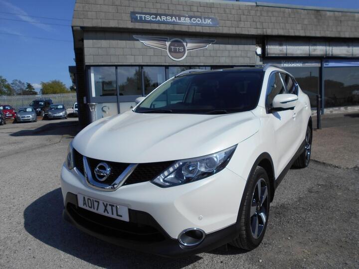 Nissan QASHQAI 1.2 DIG-T N-Connecta XTRON 2WD Euro 6 (s/s) 5dr