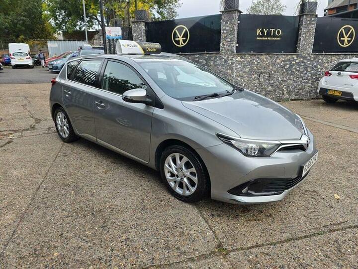 Toyota Auris 1.2 VVT-i Business Edition Euro 6 (s/s) 5dr Toyota Auris 1.2 VVT-i Business Edition Euro 6 (s/s) 5dr