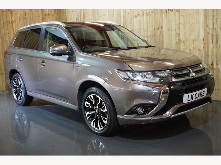 Mitsubishi Outlander 2.0h 12kWh 4hs CVT 4WD Euro 6 (s/s) 5dr