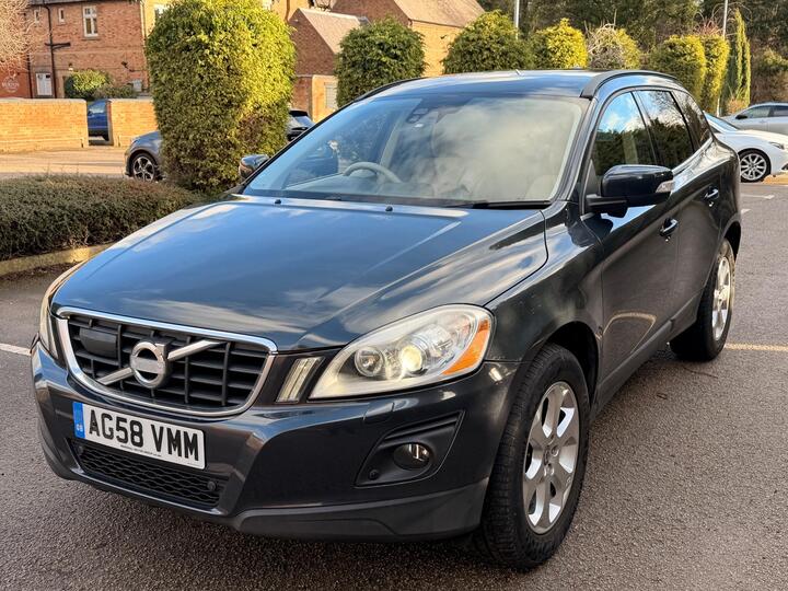 Volvo XC60 2.4 D5 SE Lux Geartronic AWD Euro 4 5dr
