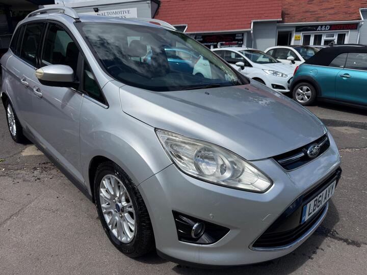 Ford Grand C-Max 2.0 TDCi Titanium Powershift Euro 5 5dr Ford Grand C-Max 2.0 TDCi Titanium Powershift Euro 5 5dr