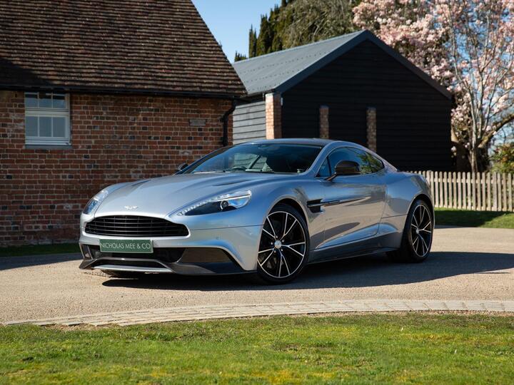 Aston Martin Vanquish 6.0 V12 T-TronicII Euro 5 2dr