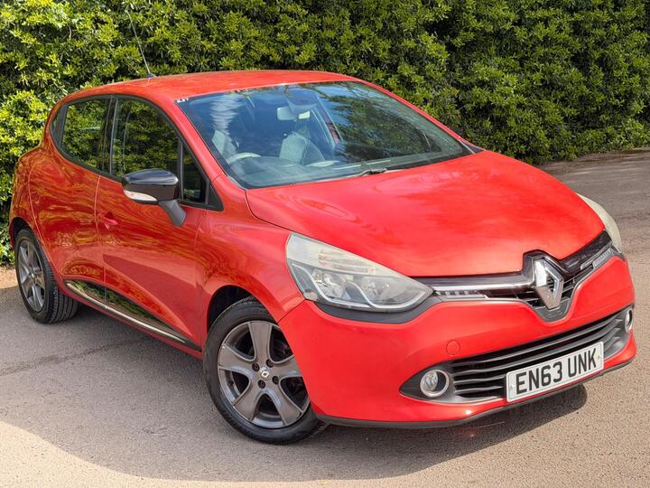 Renault Clio 1.2 16V Dynamique MediaNav Euro 5 5dr Renault Clio 1.2 16V Dynamique MediaNav Euro 5 5dr