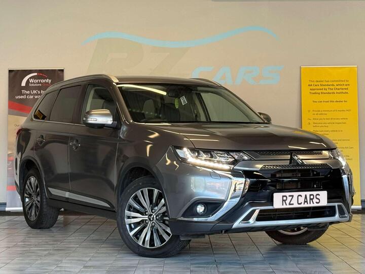 Mitsubishi OUTLANDER 2.0 MIVEC 4 CVT 4WD Euro 6 (s/s) 5dr Mitsubishi OUTLANDER 2.0 MIVEC 4 CVT 4WD Euro 6 (s/s) 5dr