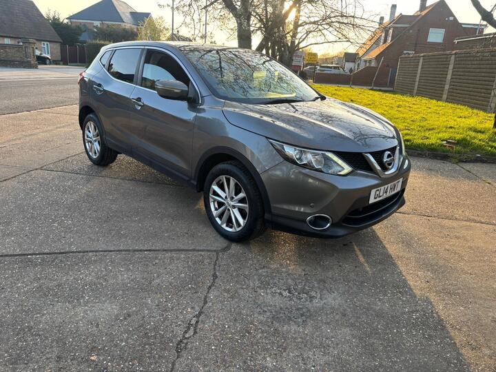 Nissan Qashqai 1.2 DIG-T Acenta Premium 2WD Euro 5 (s/s) 5dr