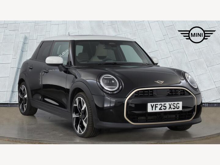 MINI Cooper 1.5C Exclusive Steptronic Euro 6 (s/s) 5dr