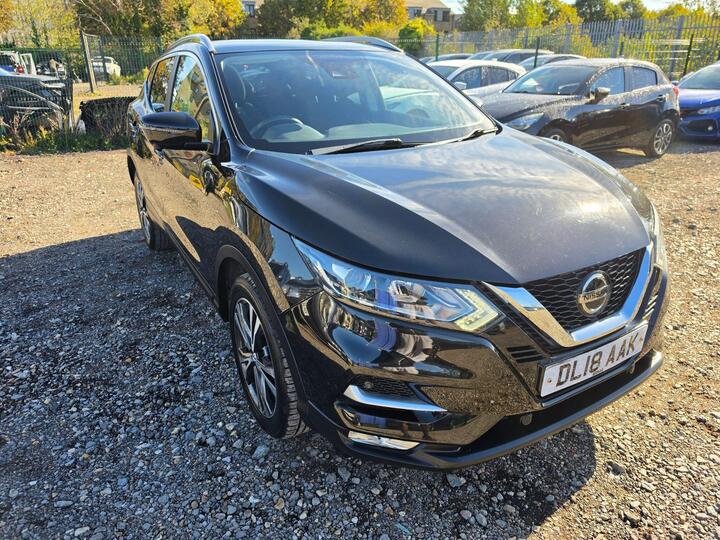 Nissan Qashqai 1.2 DIG-T N-Connecta Euro 6 (s/s) 5dr
