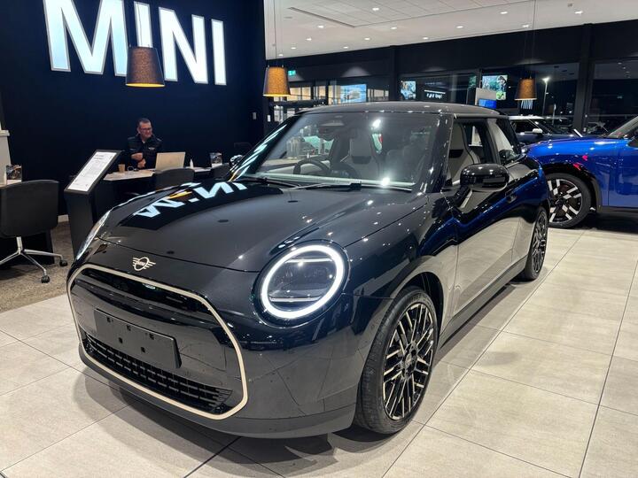 MINI Electric Cooper E 40.7kWh Exclusive Auto 3dr
