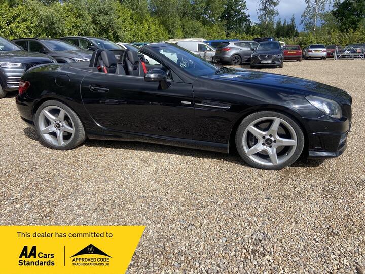 Mercedes-Benz SLK 2.1 SLK250 CDI BlueEfficiency AMG Sport G-Tronic+ Euro 5 (s/s) 2dr Mercedes-Benz SLK 2.1 SLK250 CDI BlueEfficiency AMG Sport G-Tronic+ Euro 5 (s/s) 2dr