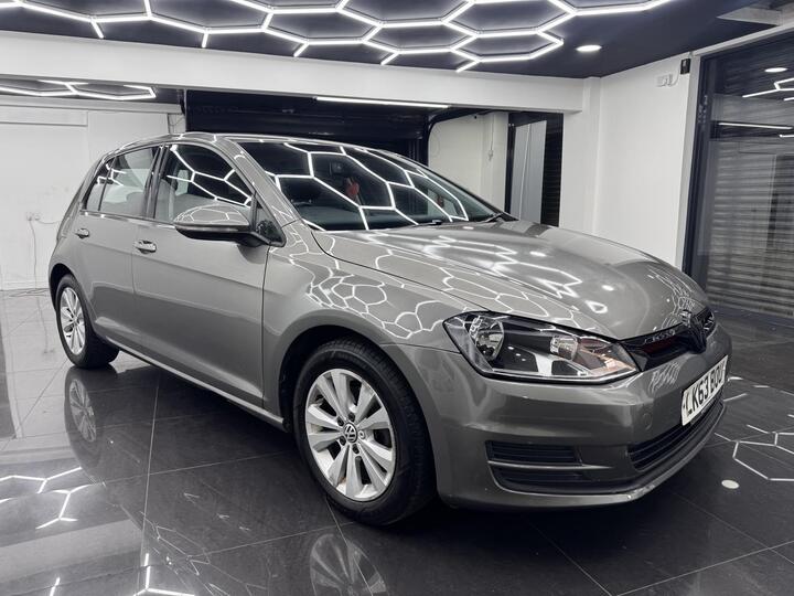 Volkswagen Golf 1.6 TDI BlueMotion Tech SE Euro 5 (s/s) 5dr