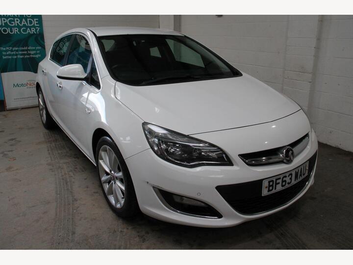 Vauxhall Astra 2.0 CDTi EcoFLEX Elite Euro 5 (s/s) 5dr
