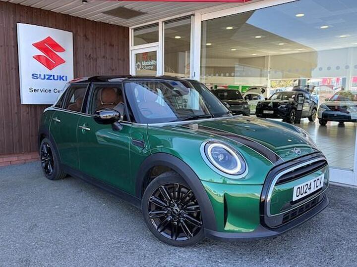 MINI Hatch 1.5 Cooper Exclusive Steptronic Euro 6 (s/s) 5dr