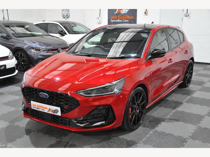 Ford Focus 2.3T EcoBoost ST Euro 6 (s/s) 5dr