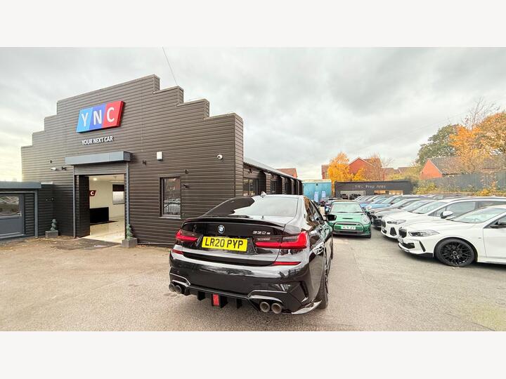 BMW 3 Series 2.0 330e 12kWh M Sport Auto Euro 6 (s/s) 4dr BMW 3 Series 2.0 330e 12kWh M Sport Auto Euro 6 (s/s) 4dr