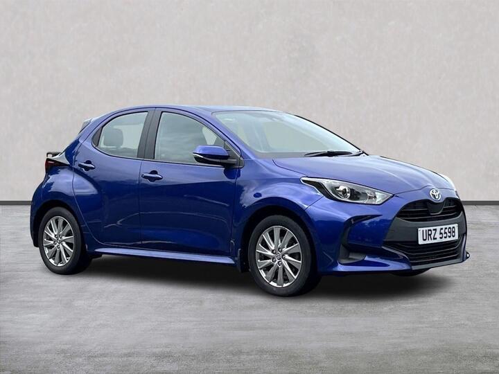 Toyota YARIS 1.5 VVT-h Icon E-CVT Euro 6 (s/s) 5dr