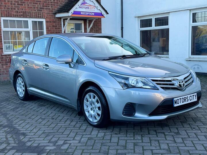 Toyota Avensis 1.8 V-Matic T2 Euro 5 4dr Toyota Avensis 1.8 V-Matic T2 Euro 5 4dr