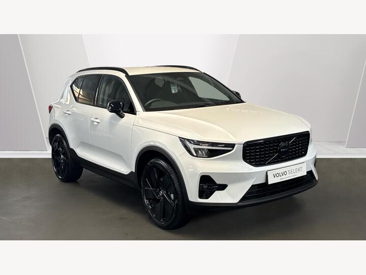 Volvo XC40 2.0 B3 MHEV Plus Black Edition DCT Auto Euro 6 (s/s) 5dr