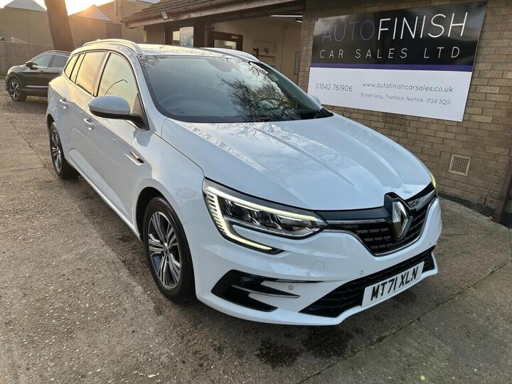 Renault MEGANE 1.5 Blue DCi Iconic Sport Tourer Euro 6 (s/s) 5dr Renault MEGANE 1.5 Blue DCi Iconic Sport Tourer Euro 6 (s/s) 5dr