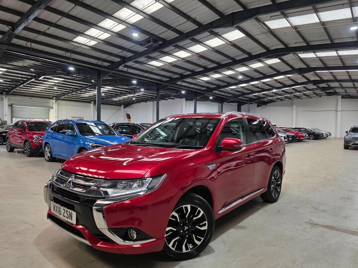 Mitsubishi Outlander 2.0h 12kWh GX4h CVT 4WD Euro 6 (s/s) 5dr Mitsubishi Outlander 2.0h 12kWh GX4h CVT 4WD Euro 6 (s/s) 5dr