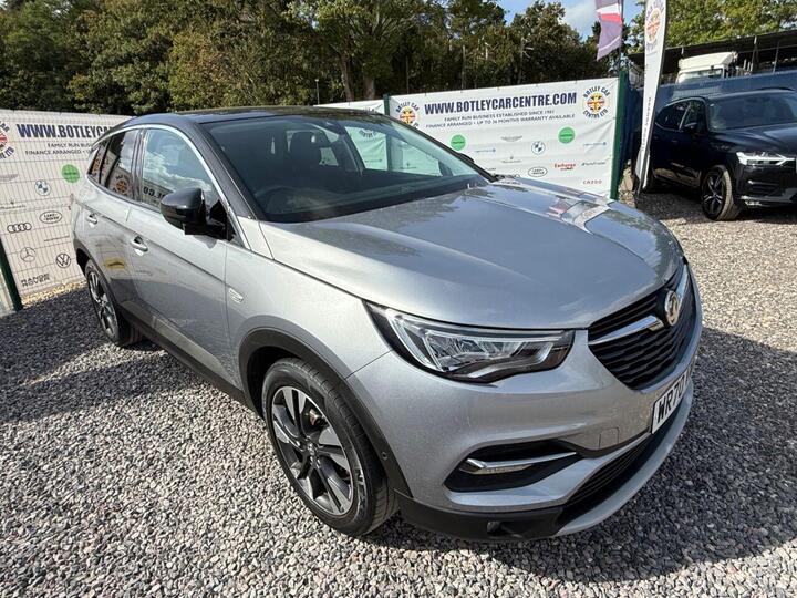 Vauxhall GRANDLAND X 1.2 Turbo SRi Nav Euro 6 (s/s) 5dr