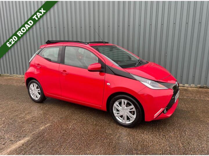 Toyota AYGO 1.0 VVT-i X-pression X-wave Euro 5 5dr Euro 5