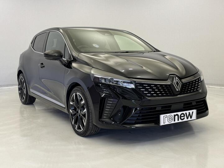 Renault Clio 1.6 E-TECH Techno Auto Euro 6 (s/s) 5dr