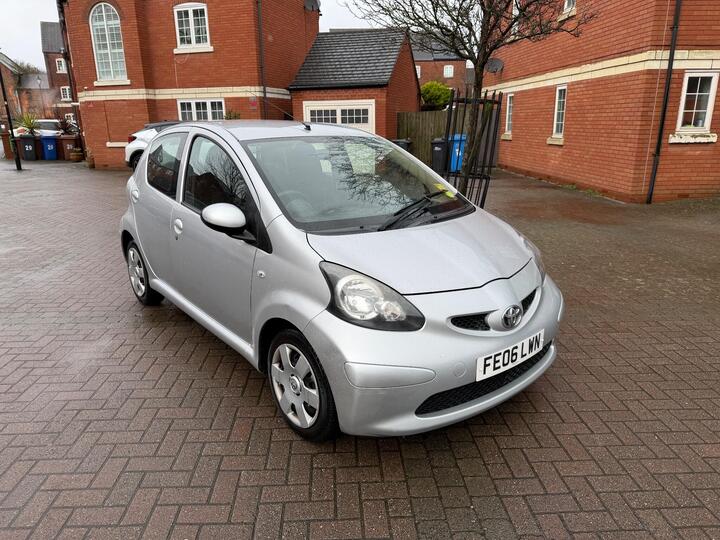 Toyota AYGO 1.0 VVT-i + Euro 4 5dr