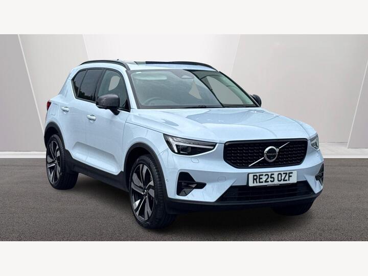 Volvo XC40 2.0 B4 MHEV Ultra Dark DCT Auto Euro 6 (s/s) 5dr