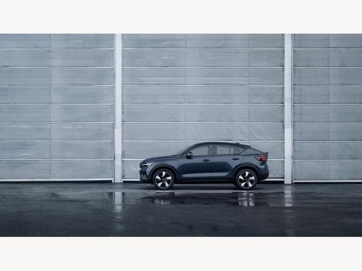 Volvo EC40 Single Motor Extended Range 82kWh Plus Auto 5dr