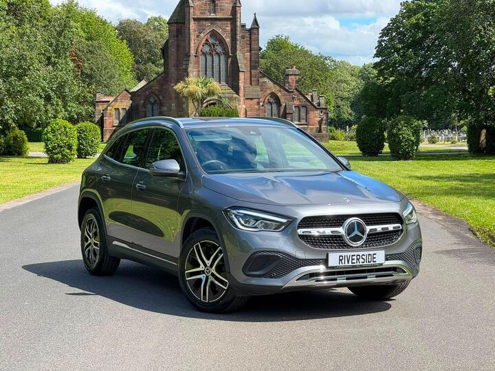 Mercedes-Benz GLA 1.3 GLA200 Sport (Executive) 7G-DCT Euro 6 (s/s) 5dr