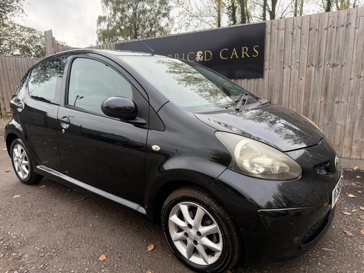 Toyota AYGO 1.0 VVT-i Black Euro 4 5dr