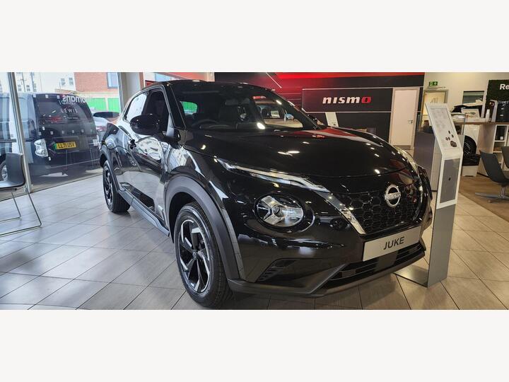 Nissan Juke 1.6 N-Connecta Auto Euro 6 5dr