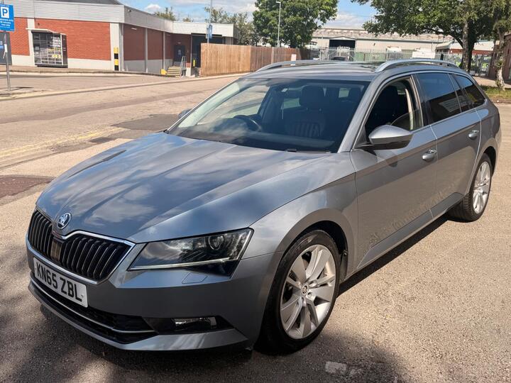 Skoda Superb 2.0 TDI SE L Executive DSG Auto 6Spd 4WD Euro 6 (s/s) 5dr