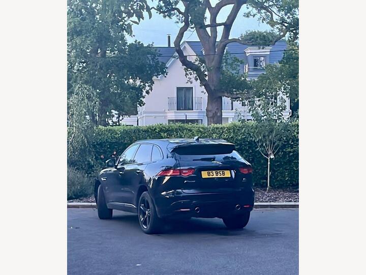 Jaguar F-PACE 3.0 D300 V6 S Auto AWD Euro 6 (s/s) 5dr