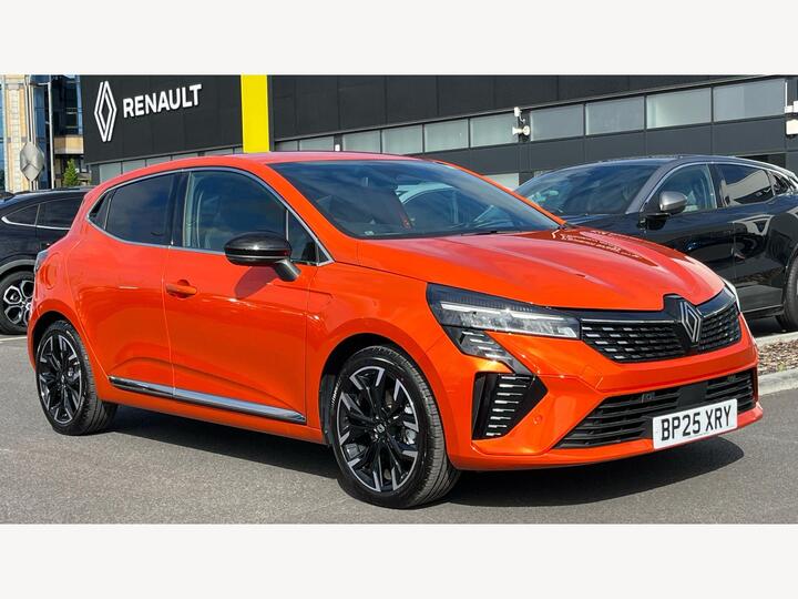Renault Clio 1.6 E-TECH Techno Auto Euro 6 (s/s) 5dr