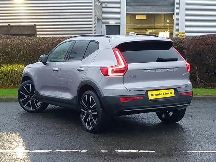 Volvo XC40 2.0 B4 MHEV Ultra Dark DCT Auto Euro 6 (s/s) 5dr
