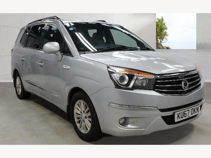 SsangYong Turismo 2.2D EX Euro 6 5dr