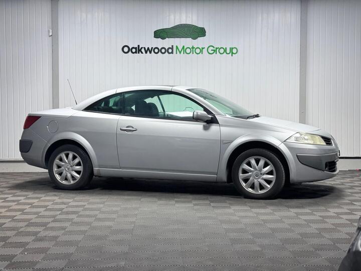 Renault Megane 1.6 VVT Dynamique 2dr