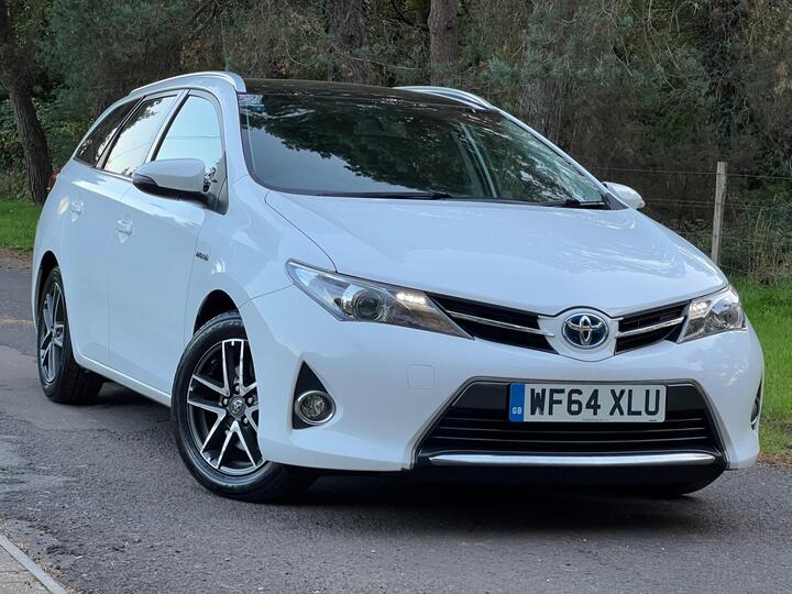 Toyota Auris 1.8 VVT-h Icon+ Touring Sports CVT Euro 5 (s/s) 5dr Toyota Auris 1.8 VVT-h Icon+ Touring Sports CVT Euro 5 (s/s) 5dr