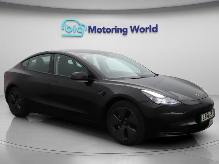 Tesla Model 3 Standard Range Plus Auto RWD 4dr