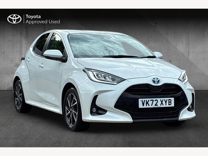 Toyota Yaris 1.5 VVT-h Design E-CVT Euro 6 (s/s) 5dr